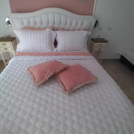 Irida Apartment